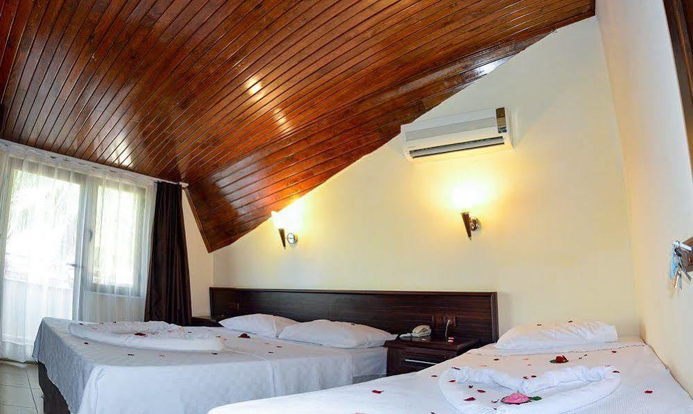 מרמריס Hotel Green Palm מראה חיצוני תמונה