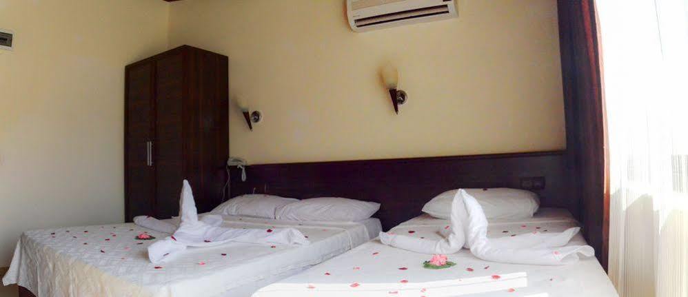 מרמריס Hotel Green Palm מראה חיצוני תמונה
